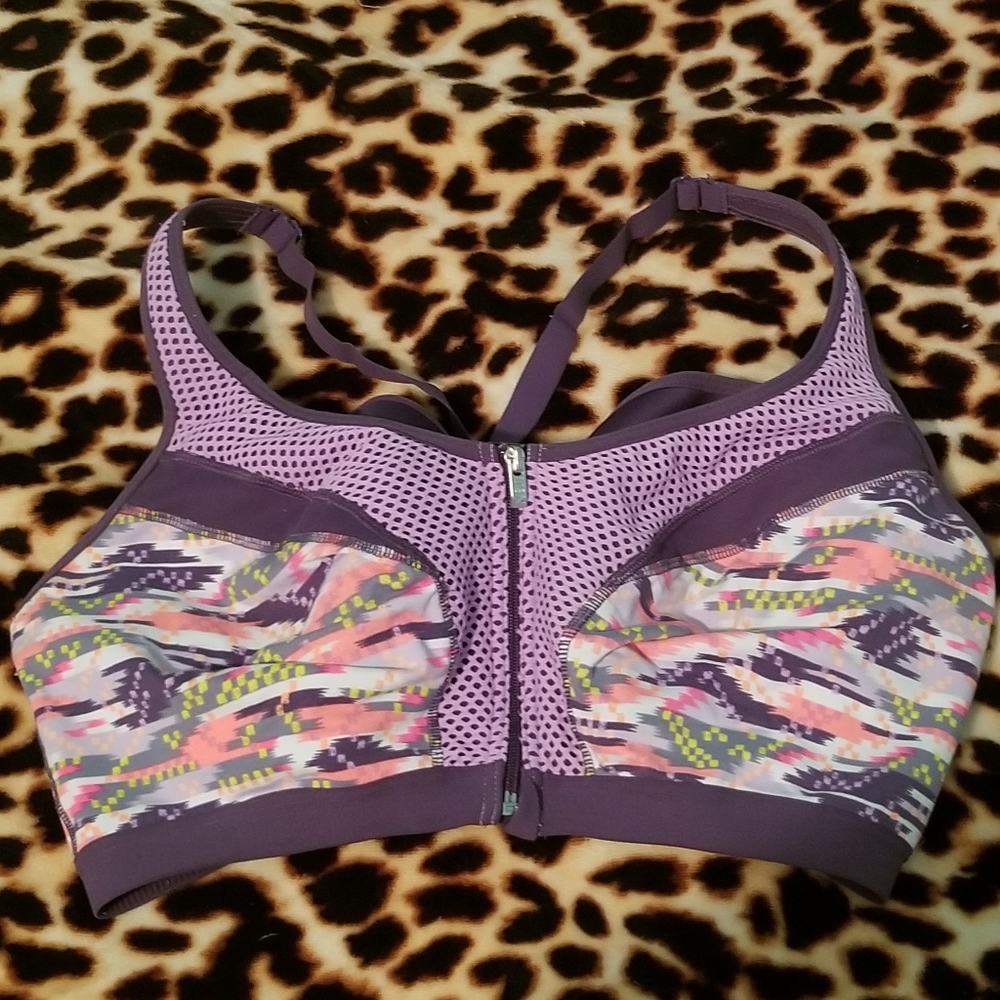 VSX Knockout Sports Bra - 38DD